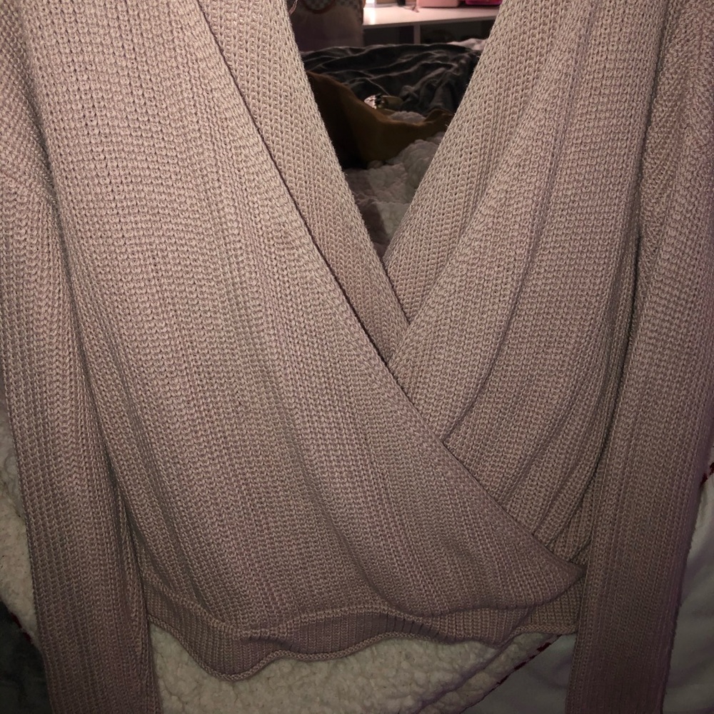 Big chunky sweater open back